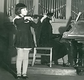 Выступление юной скрипачки